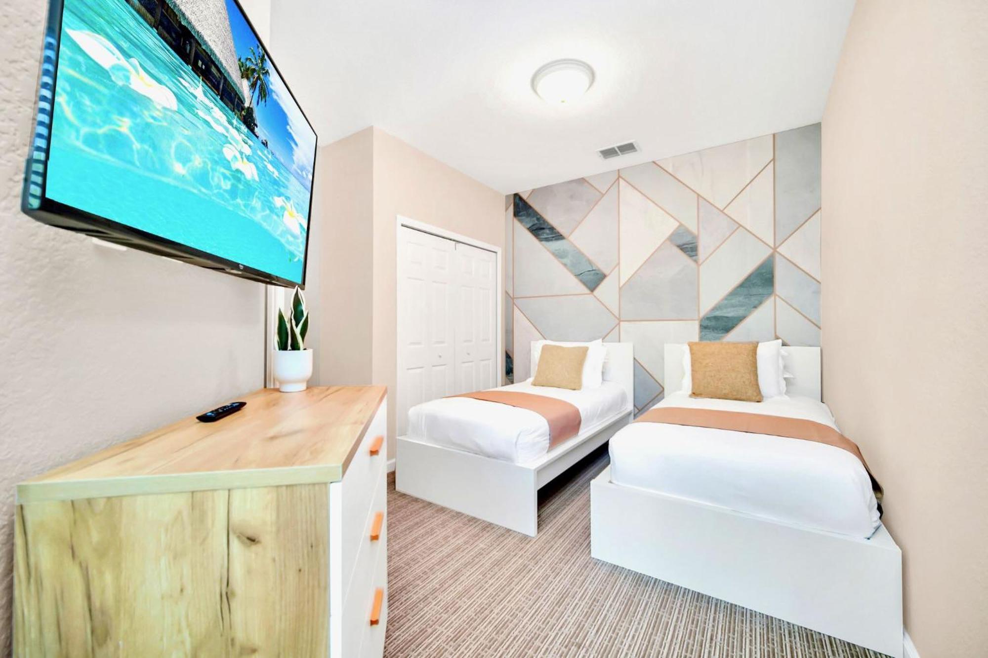 Modern 3Br Condo Near Disney- Pool And Hot Tub Orlando Extérieur photo